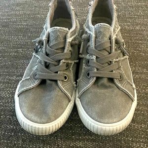 Blowfish Shoes size 8